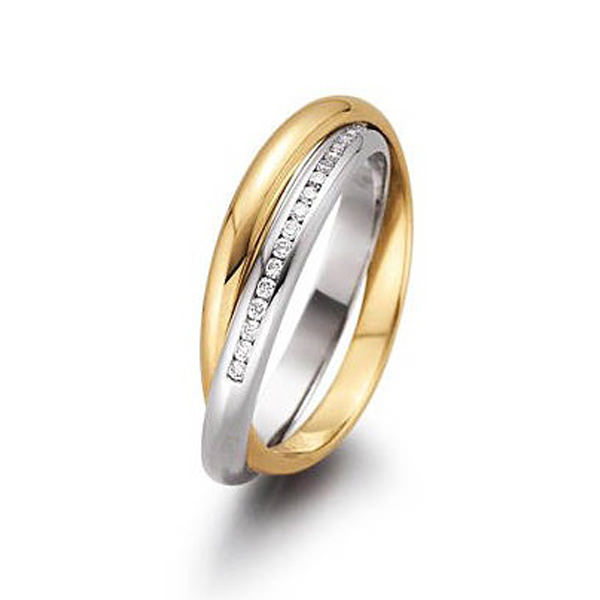 Обручальное кольцо с бриллиантовой дорожкой