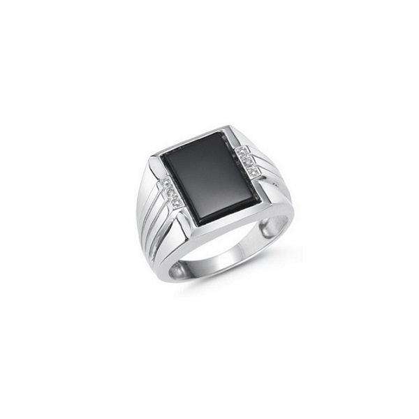Перстень из серебра с черным ониксом и фианитами
