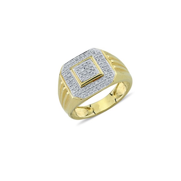 Перстень из желтого золота с бриллиантами